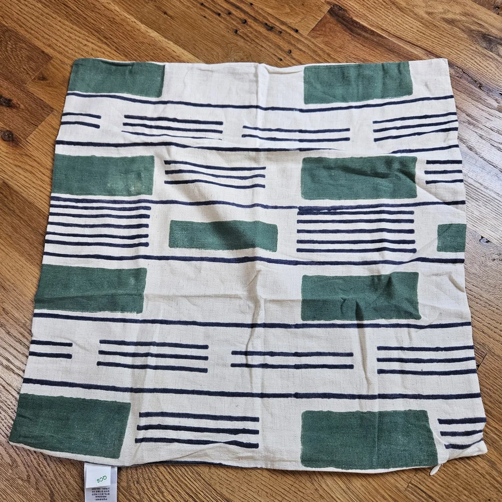 20x20 West Elm Green. Navy Geometric Pattern Pillow Cover